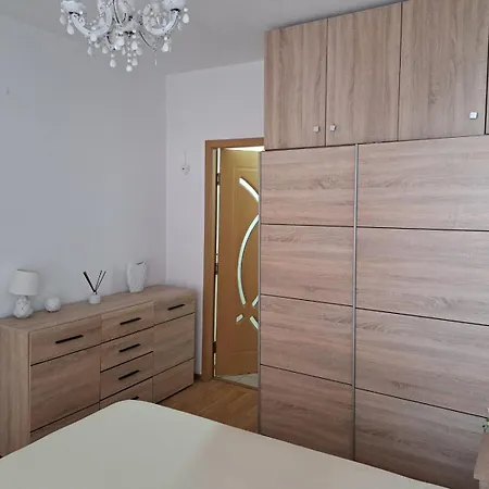 Ris Apartament Romana Eva